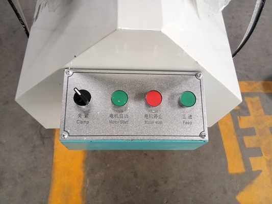 Κίνα Β διαμορφωμένη μηχανή παραθύρων PVC &amp; UPVC πριονιών κοπής με 0.5-0.8 πίεση αέρα MPA προμηθευτής